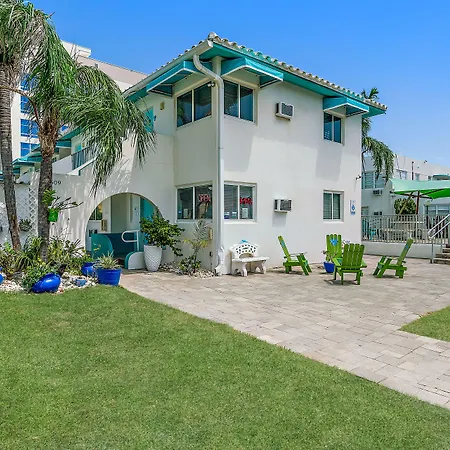 Hollywood Beachside Boutique Suite-3